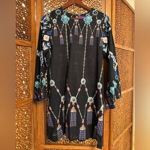 🚺 Sana Safinaz black linen dress with ornate printed design